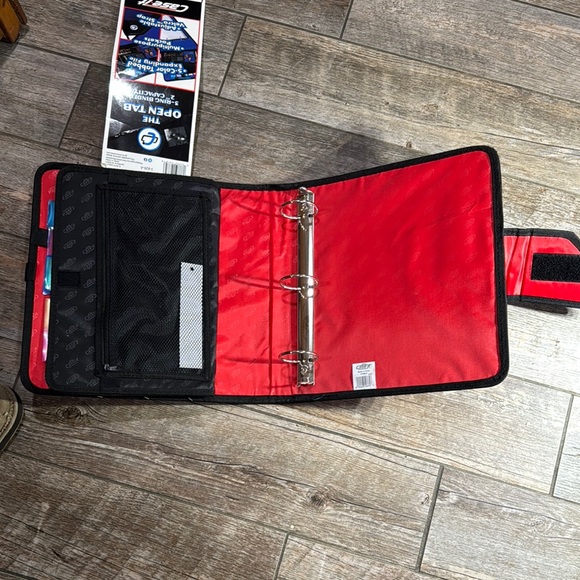 Case It Red and Black 3-Ring Binder-BRAND NEW - Picture 5 of 6